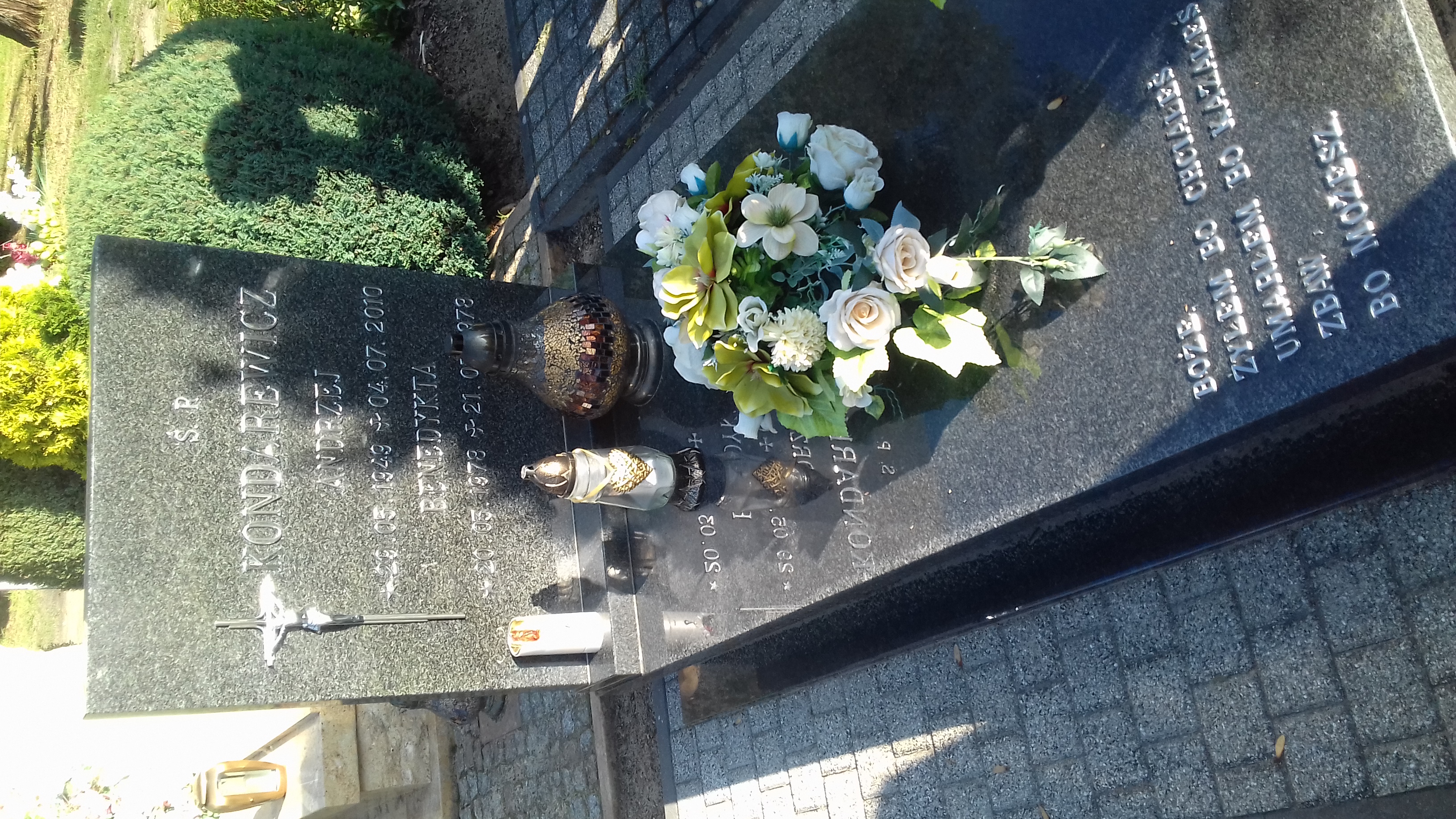 Grób Benedykta Kondarewicz