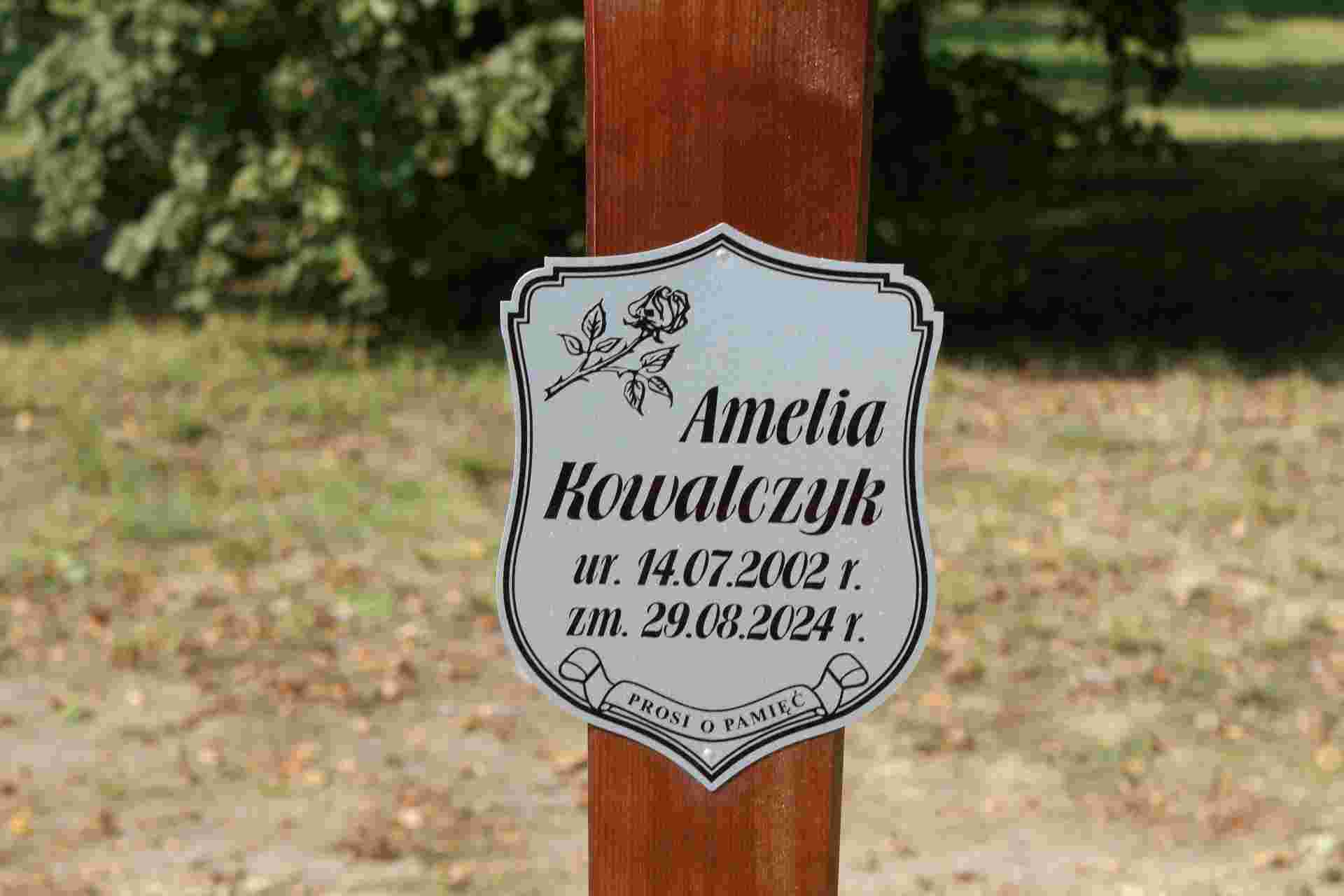 Amelia KOWALCZYK 2002 Cybinka - Grobonet - Wyszukiwarka osób pochowanych