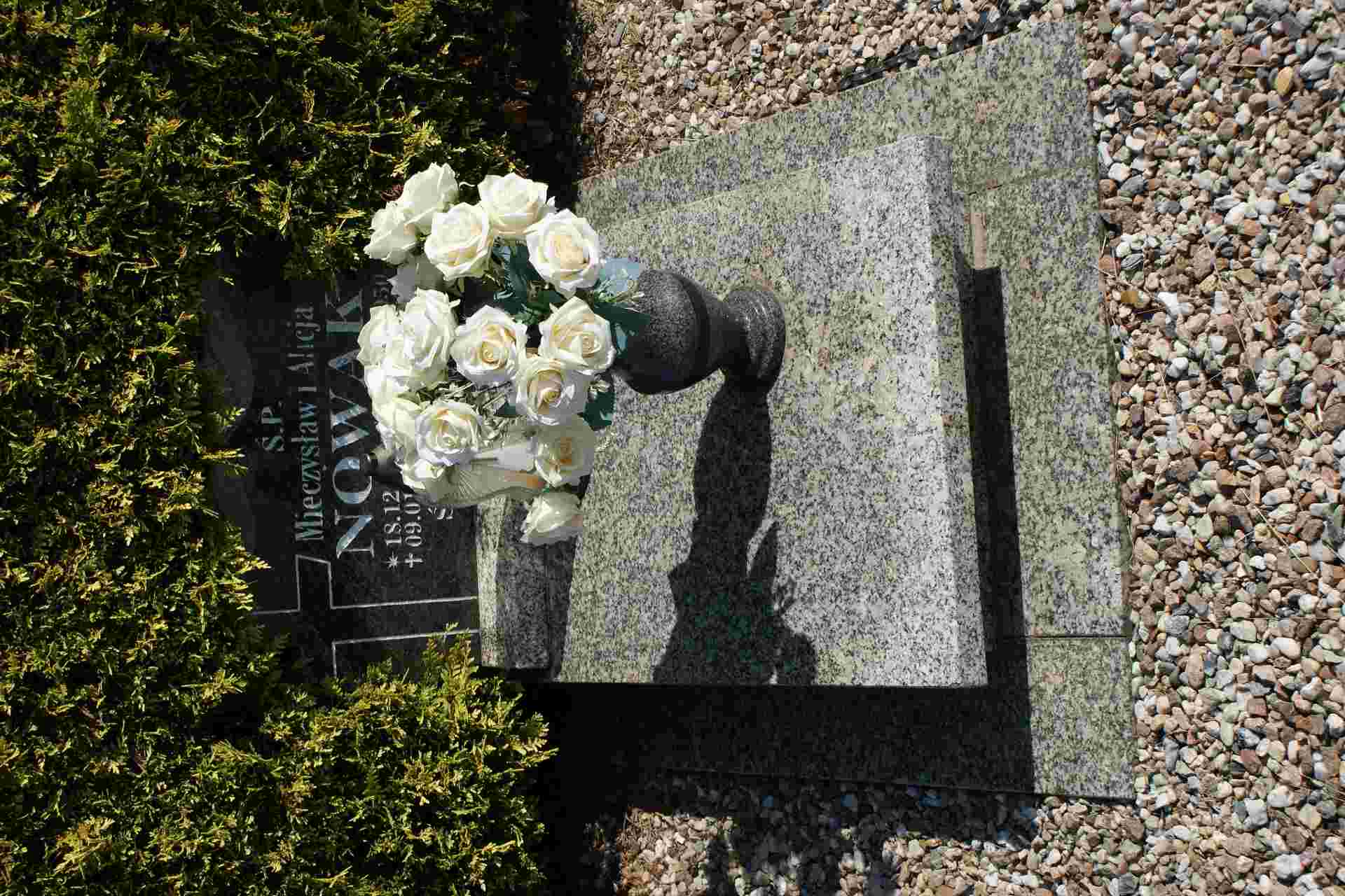 Grób Mieczysław Nowak